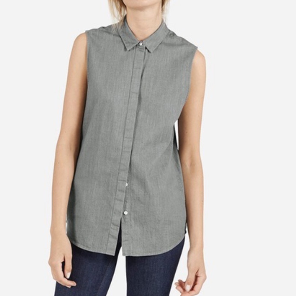 Everlane cotton grey sleeveless button up shirt
